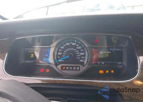 2013 Ford Taurus Limited z USA, uszkodzony, nr VIN 1FAHP2F81DG233864